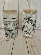 Load image into Gallery viewer, Floral 16oz Glass Tumbler
