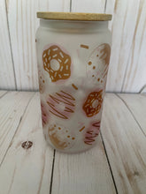 Load image into Gallery viewer, Doughnut 16oz Glass Tumbler
